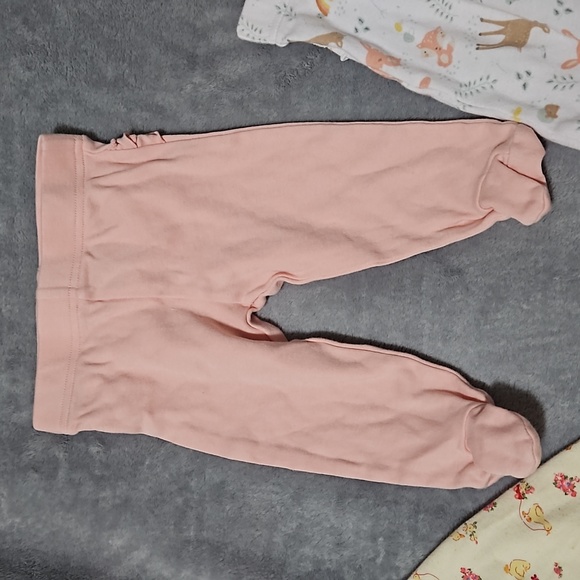 Bundle of 3 Feetsies Bottoms 3-6 month - Picture 4 of 6